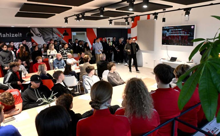 Cw F95 Berufs Info Tag 09 r