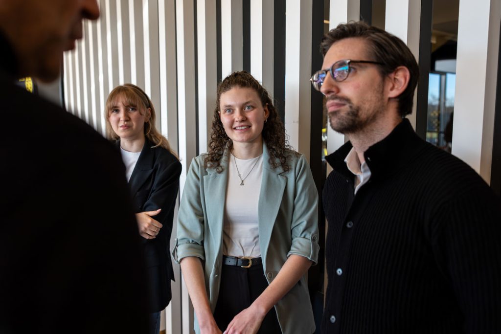 26 02 04 BVB DE 0290A