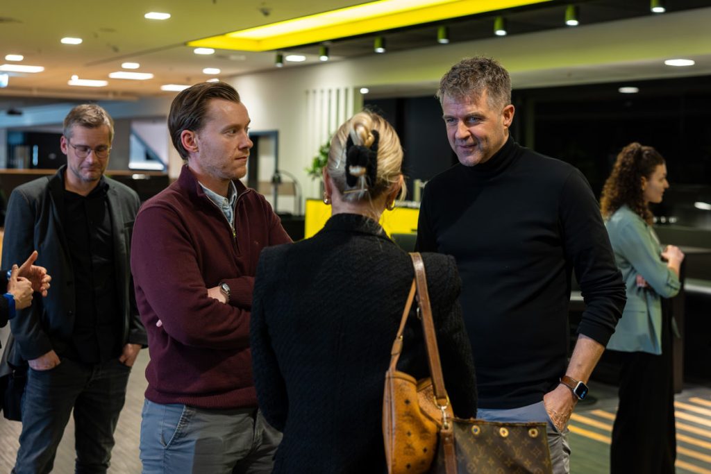 26 02 04 BVB DE 0342A